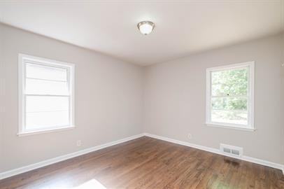 1935 Handley Ave Sw - Photo 3 of 12