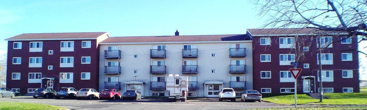 201 Gilmour Street - Photo 3 of 4