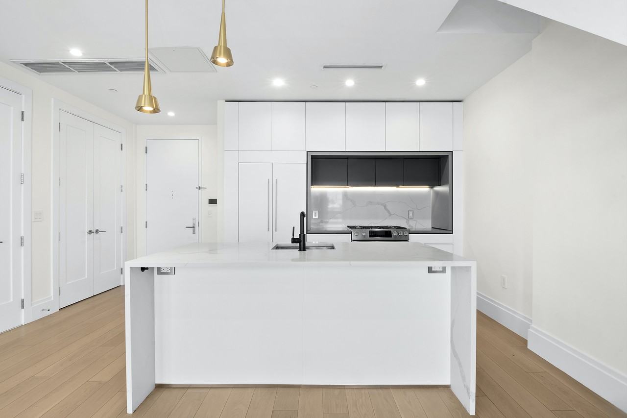170 West St #502 - Photo 3 of 7
