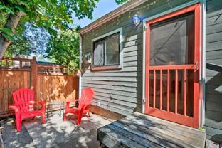 673 Siskiyou Blvd - Photo 1 of 1