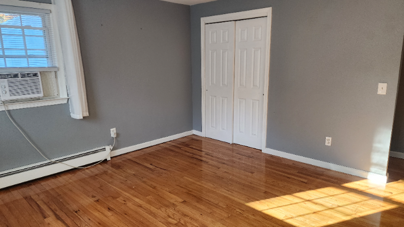 43 Silver Sands Rd - Photo 3 of 13