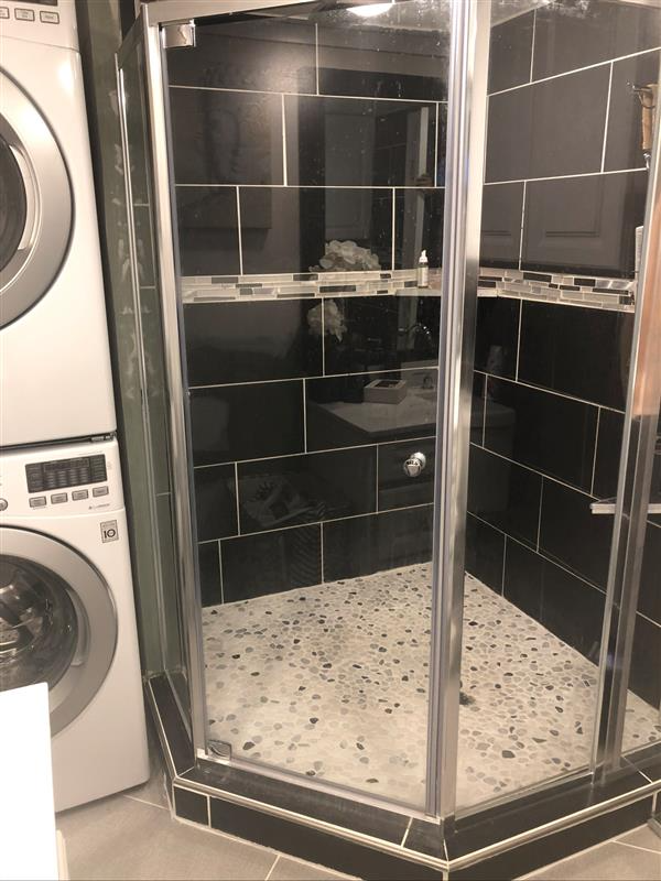 1446 Maple Ln - Photo 3 of 7