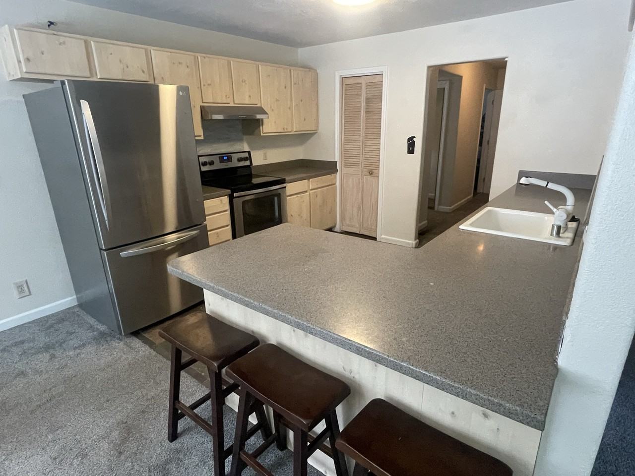 861 Jeffrey Street - Photo 2 of 13