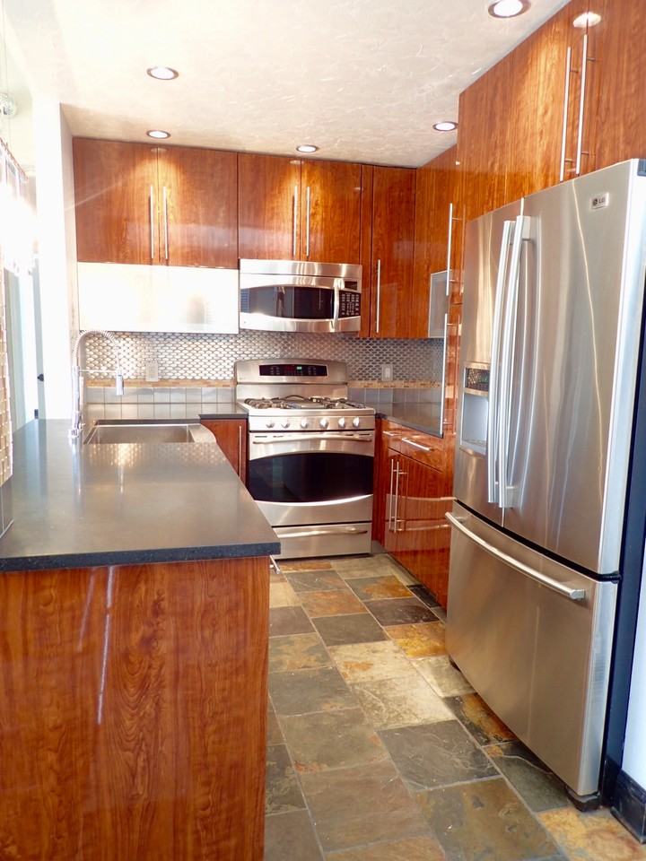 115 Sunshine Ct #NA - Photo 2 of 32