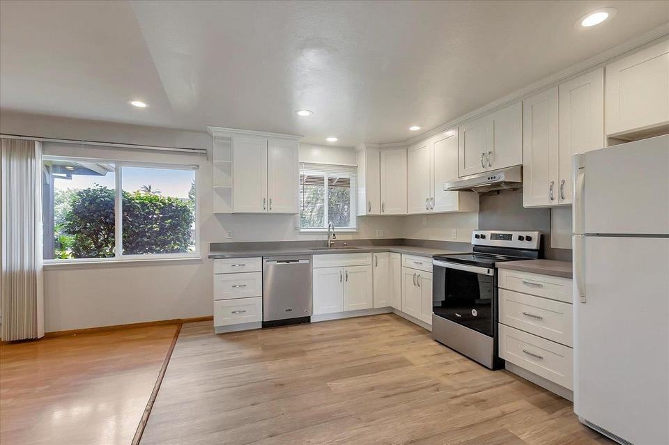 5137 Clearview Way #NA - Photo 2 of 5