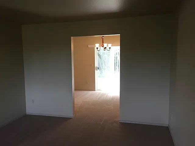 280 S Elsa St #NA - Photo 3 of 7