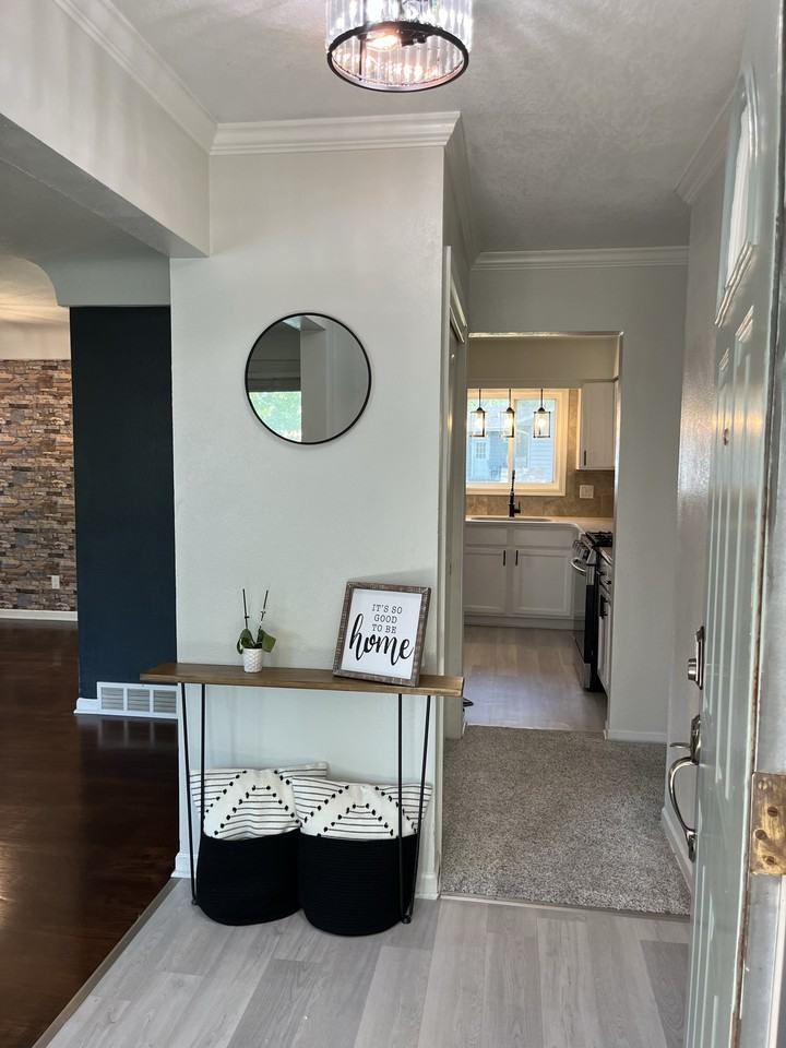 3920 Valdez Dr #NA - Photo 3 of 35