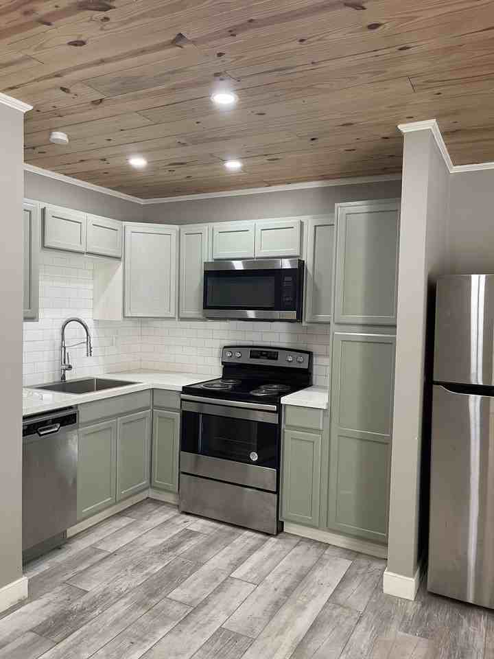 700 Bossier St #1 - Photo 3 of 14