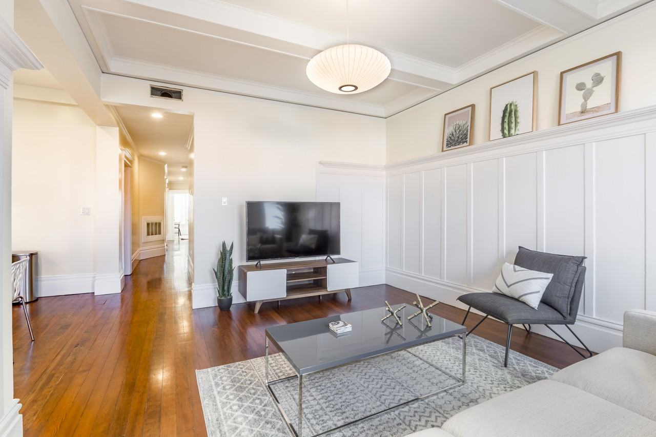 259 South Van Ness Avenue - Photo 5 of 14