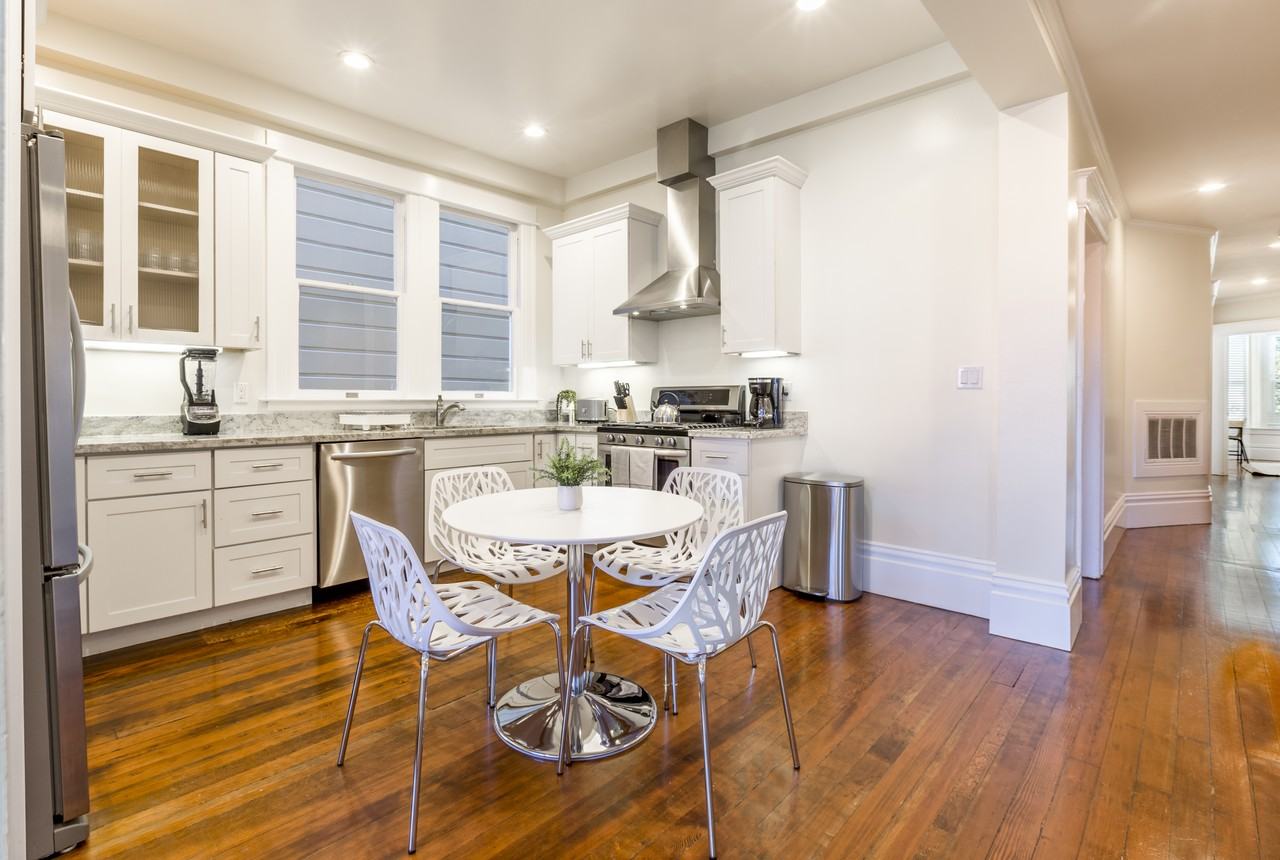 259 South Van Ness Avenue - Photo 7 of 14