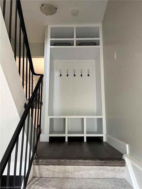 1214 Consort Crescent - Photo 2 of 8