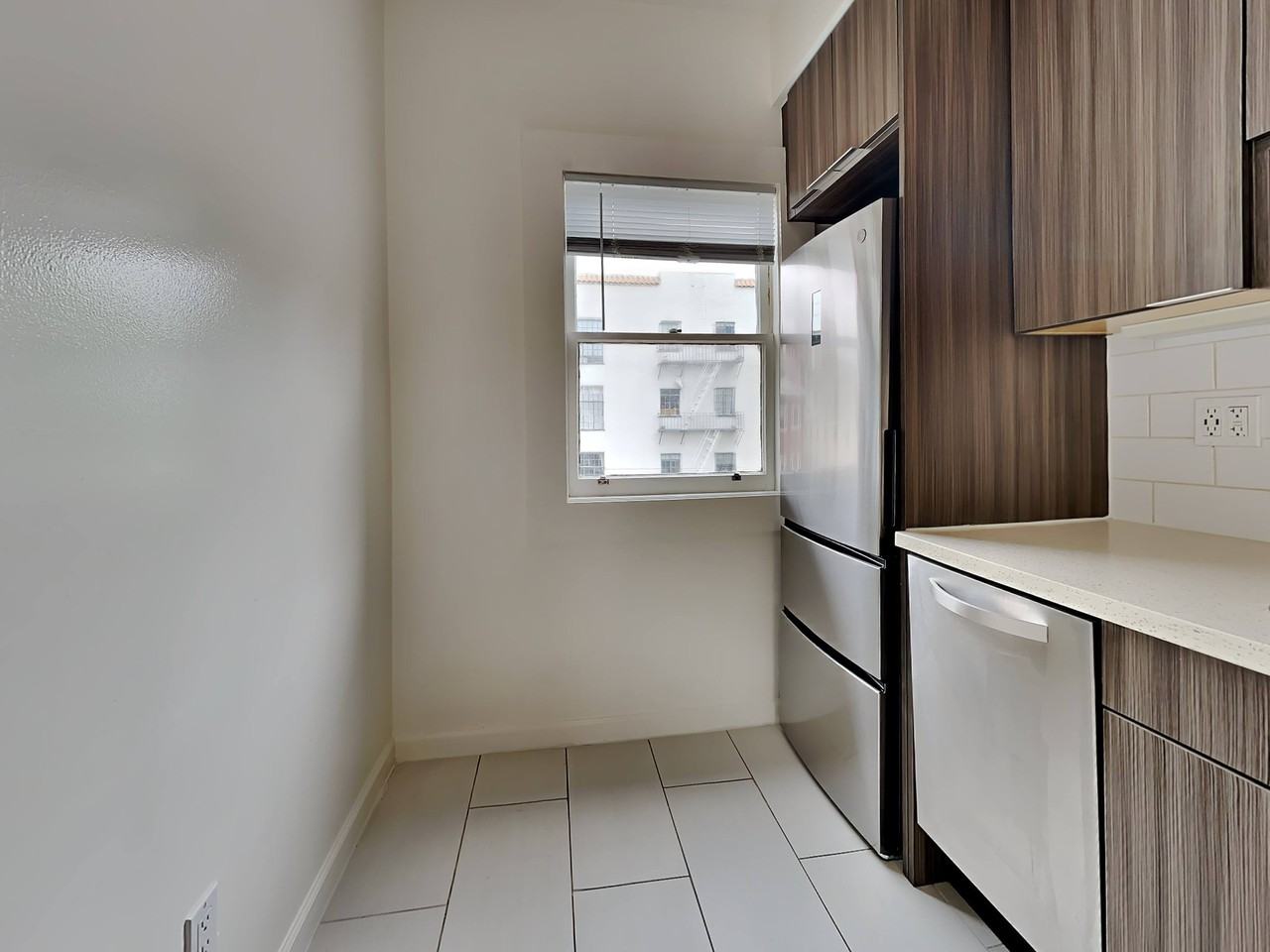 378 Grand - Photo 5 of 13