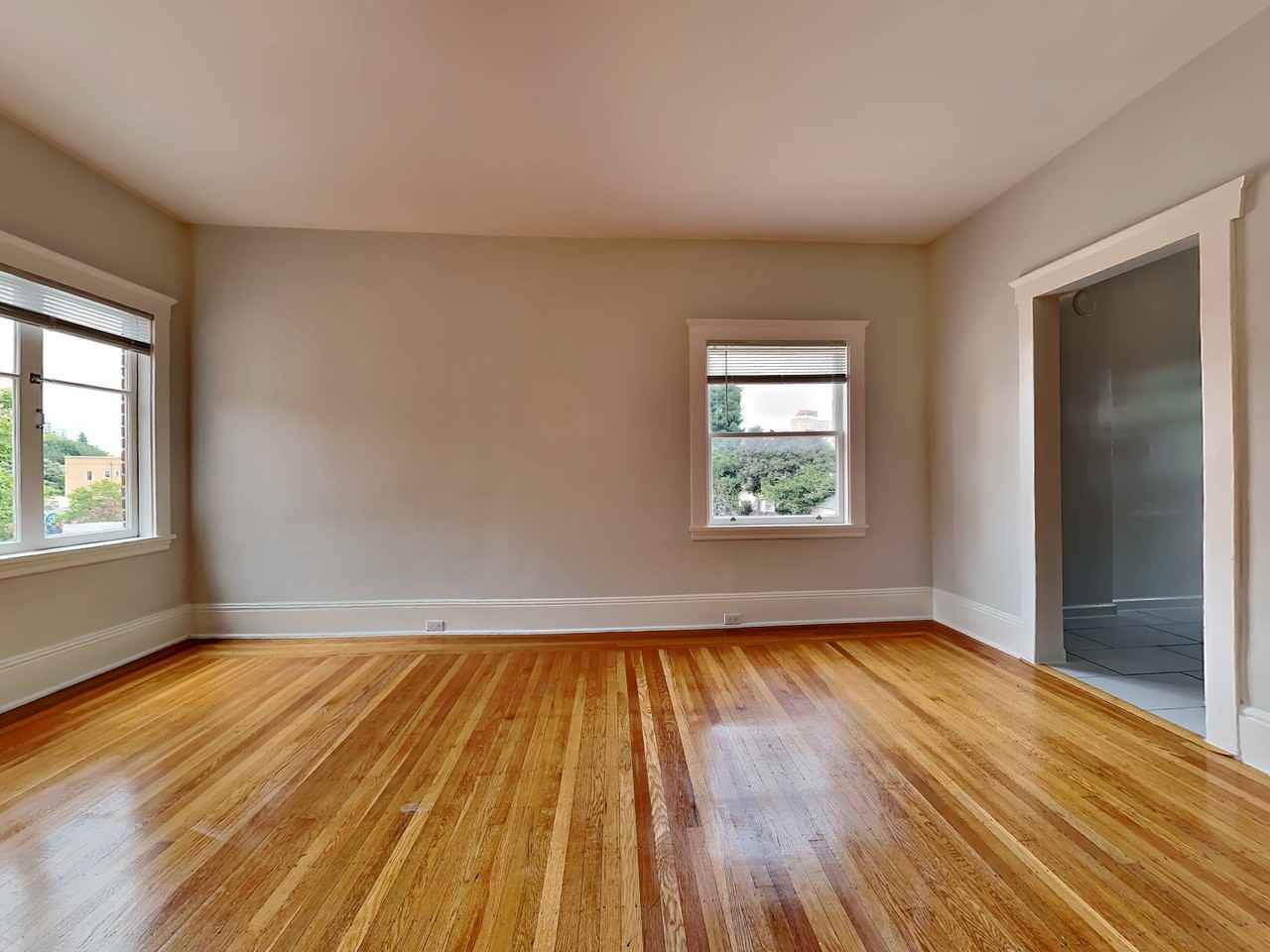 378 Grand - Photo 7 of 13