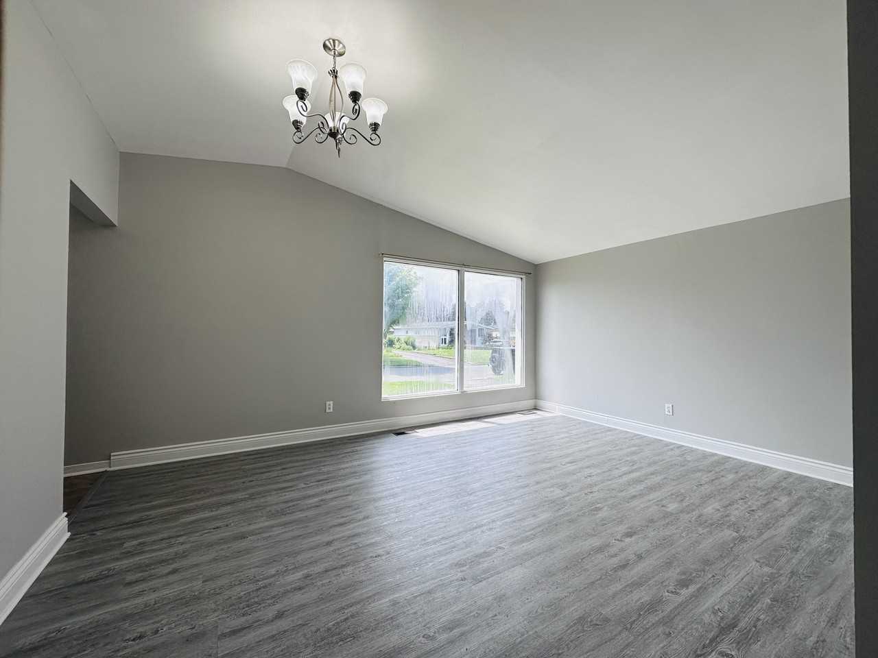 1039 Connery Avenue - Photo 2 of 19