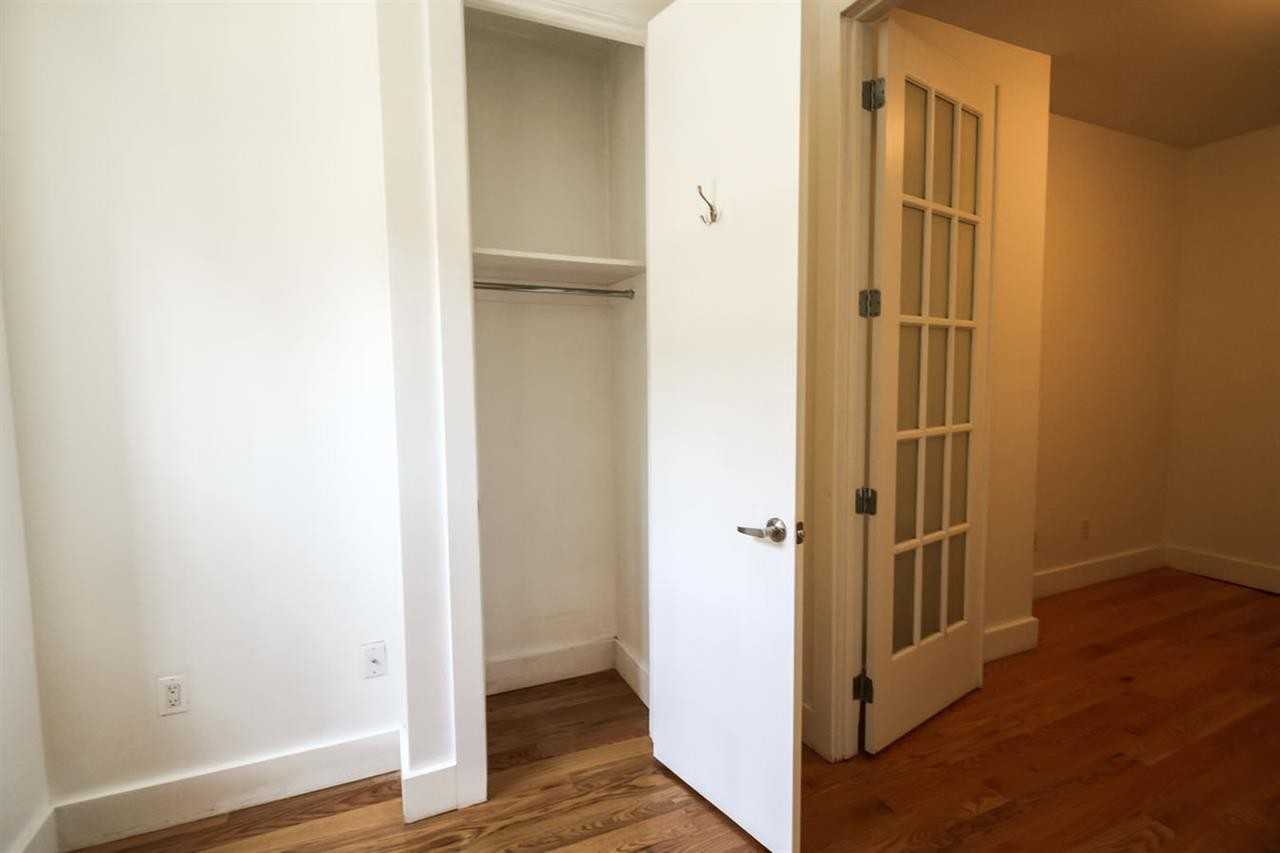 13 Humboldt St #4L - Photo 7 of 8