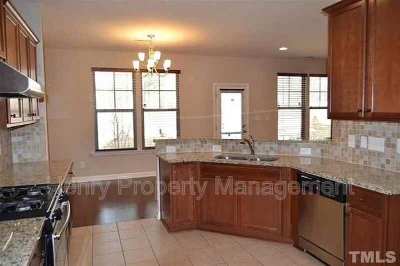 856 Bay Bouquet Ln - Photo 3 of 18