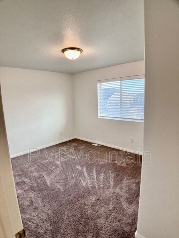 2013 Wn - Photo 5 of 35