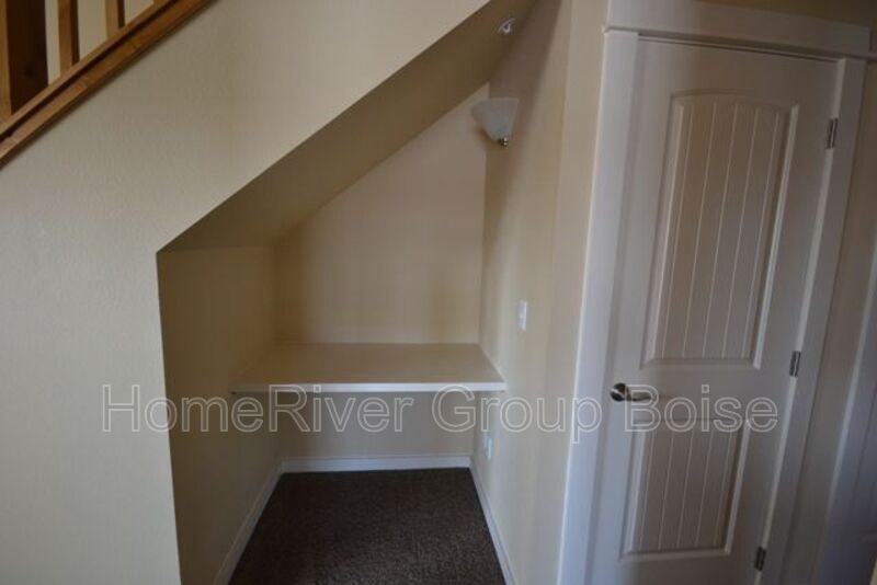 9219 W Brogan Dr - Photo 7 of 13