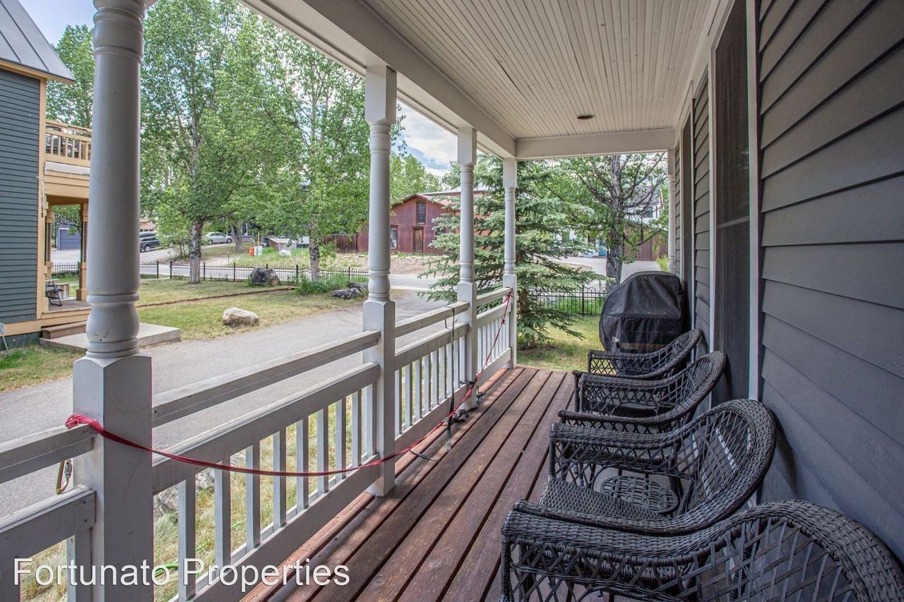 216 N French St - Photo 2 of 23