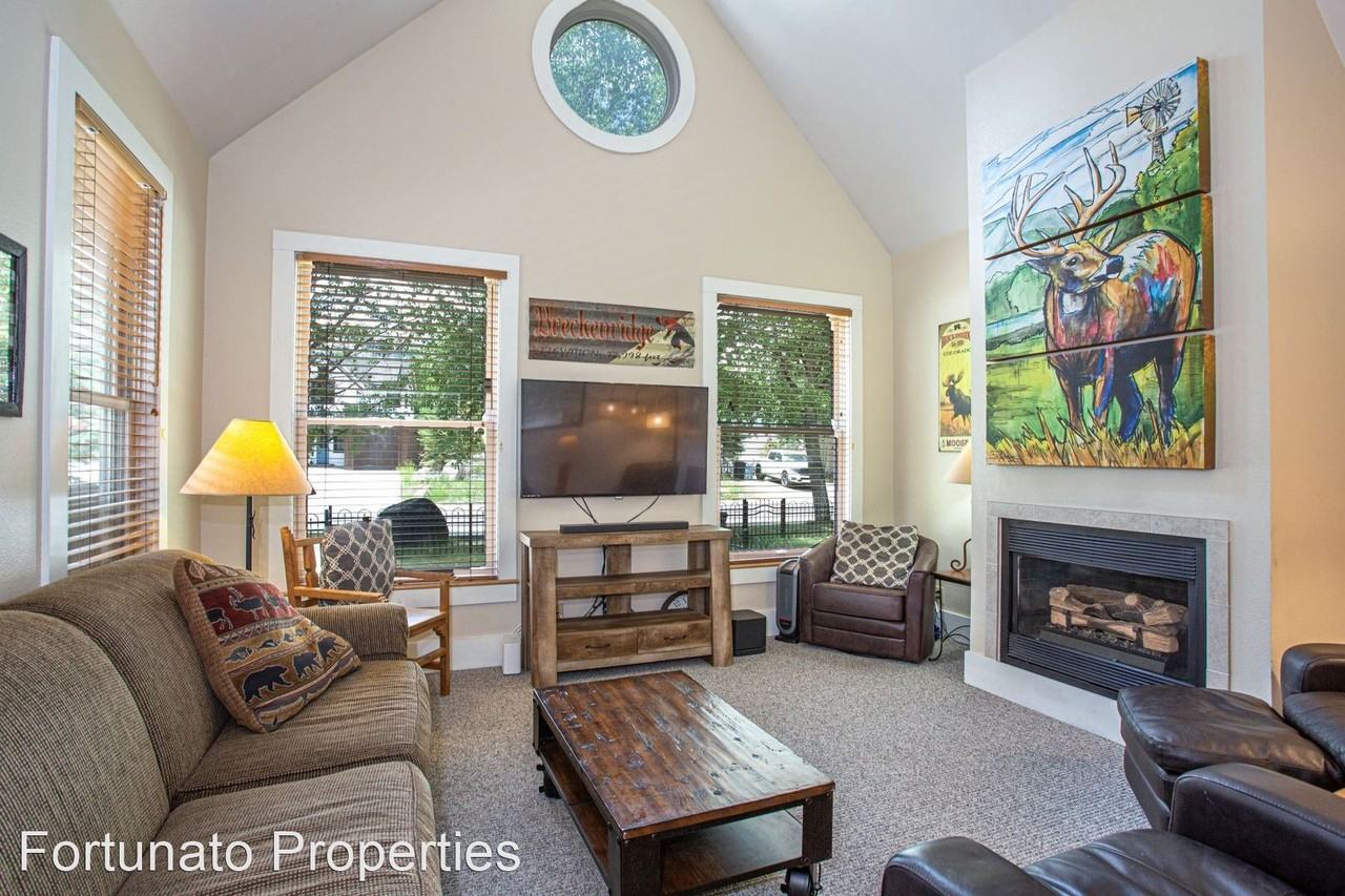 216 N French St - Photo 3 of 23