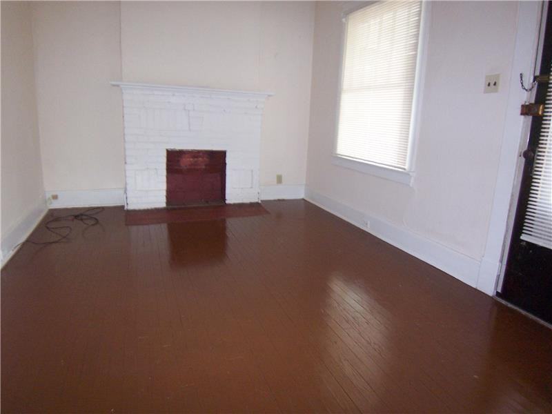 298 Sherman Ave - Photo 4 of 19