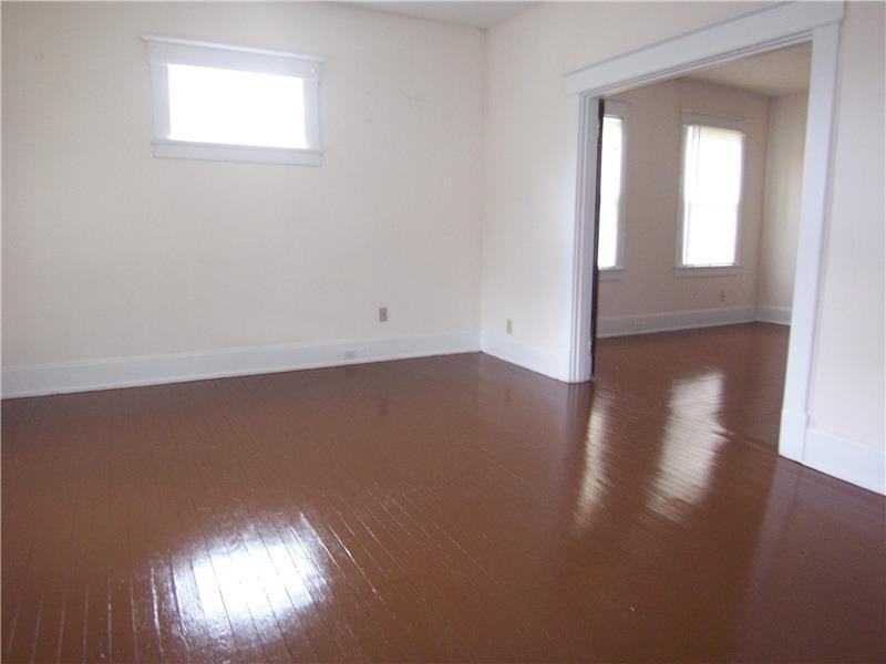 298 Sherman Ave - Photo 5 of 19