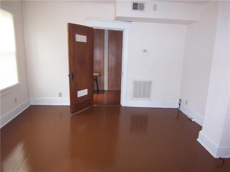 298 Sherman Ave - Photo 6 of 19