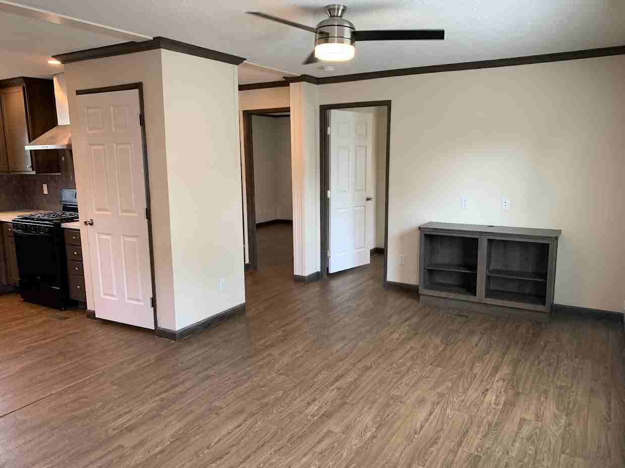 5 Mockingbird Dr #195 - Photo 3 of 33