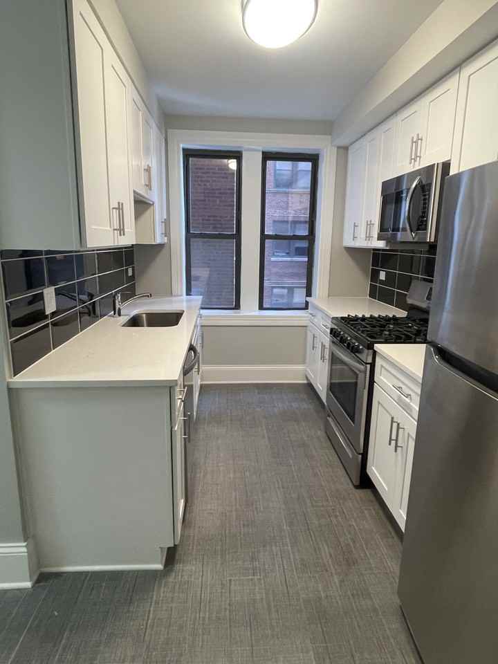 7000 S South Shore Dr #802