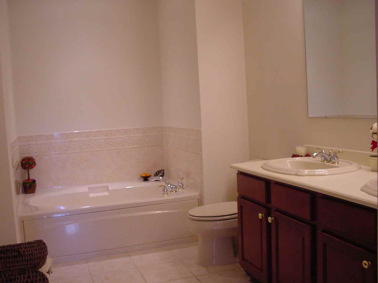 191 Riverwalk Way #191 - Photo 3 of 8