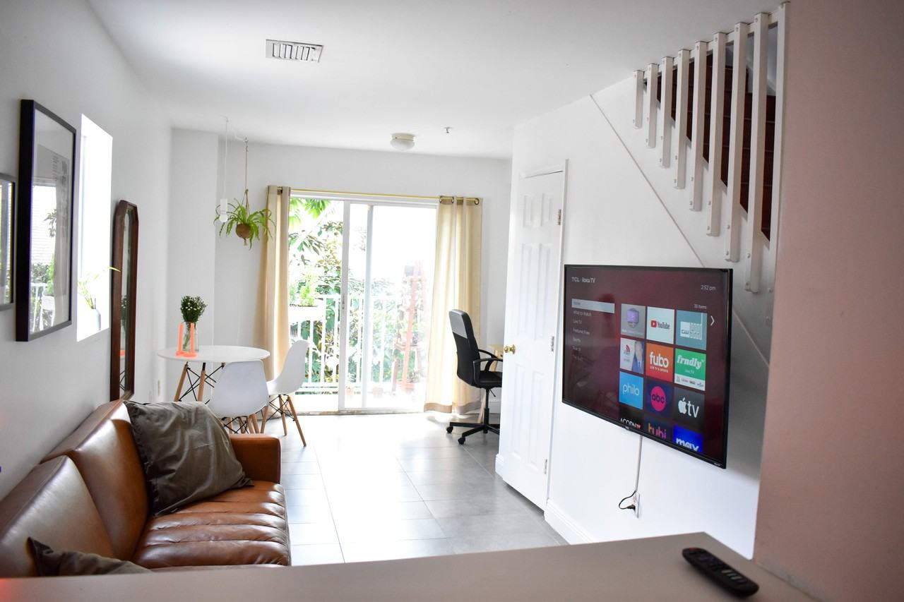 835 Sw 2nd St #201 - Photo 2 of 16