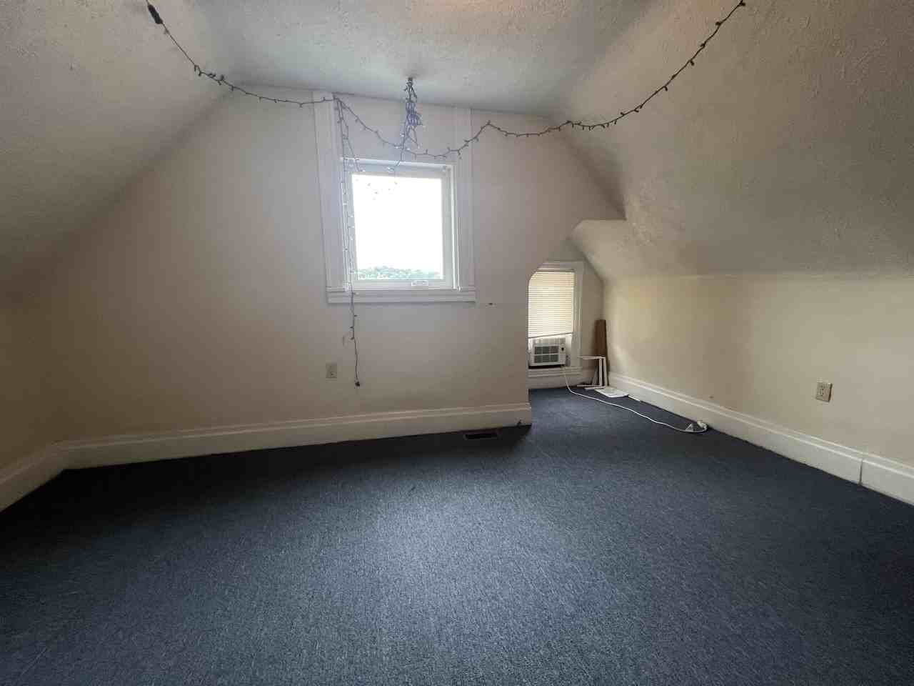 409 Forest Avenue #B - Photo 2 of 9