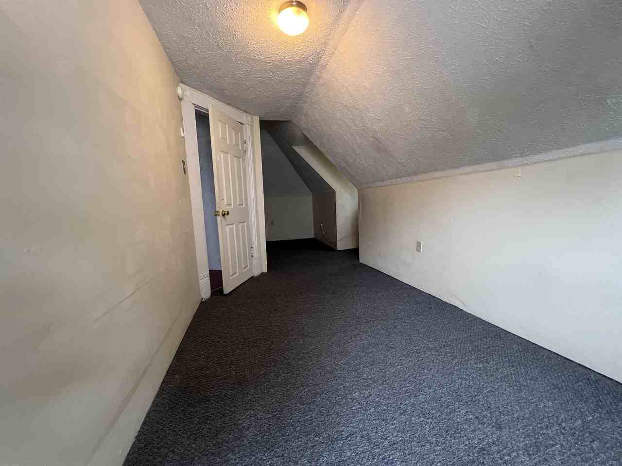 409 Forest Avenue #B - Photo 3 of 9