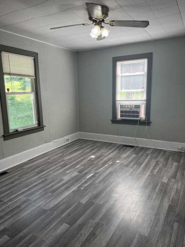 132 School St #1 - Photo 2 of 26