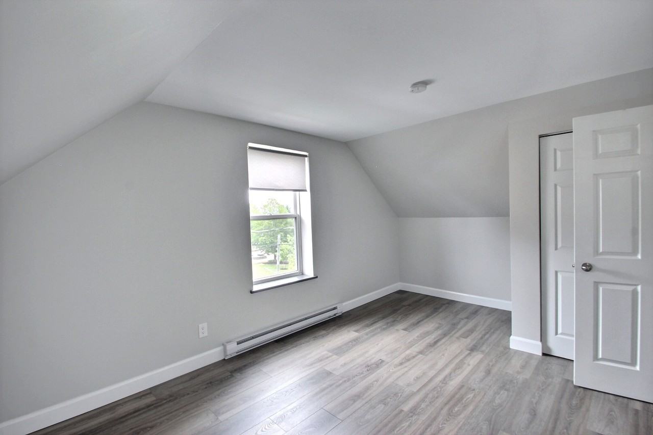 142 Alma St #G - Photo 2 of 7
