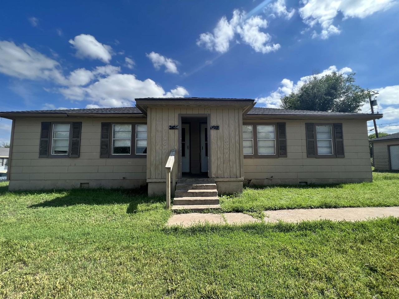 2602 Nw Pollard Ave #1