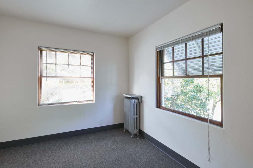 850 Ne 81st Ave - Photo 7 of 50