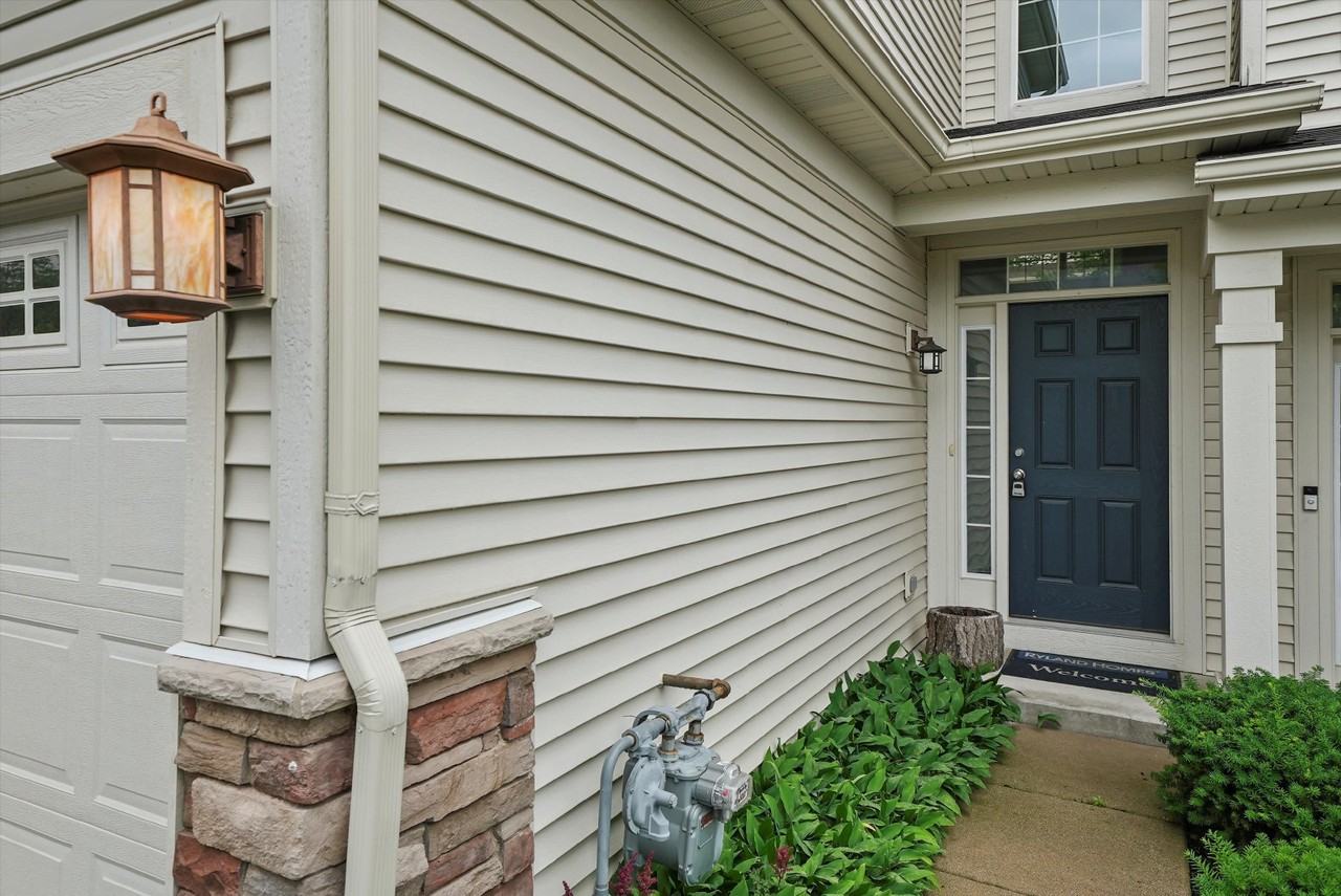 485 S Jade Ln - Photo 5 of 25