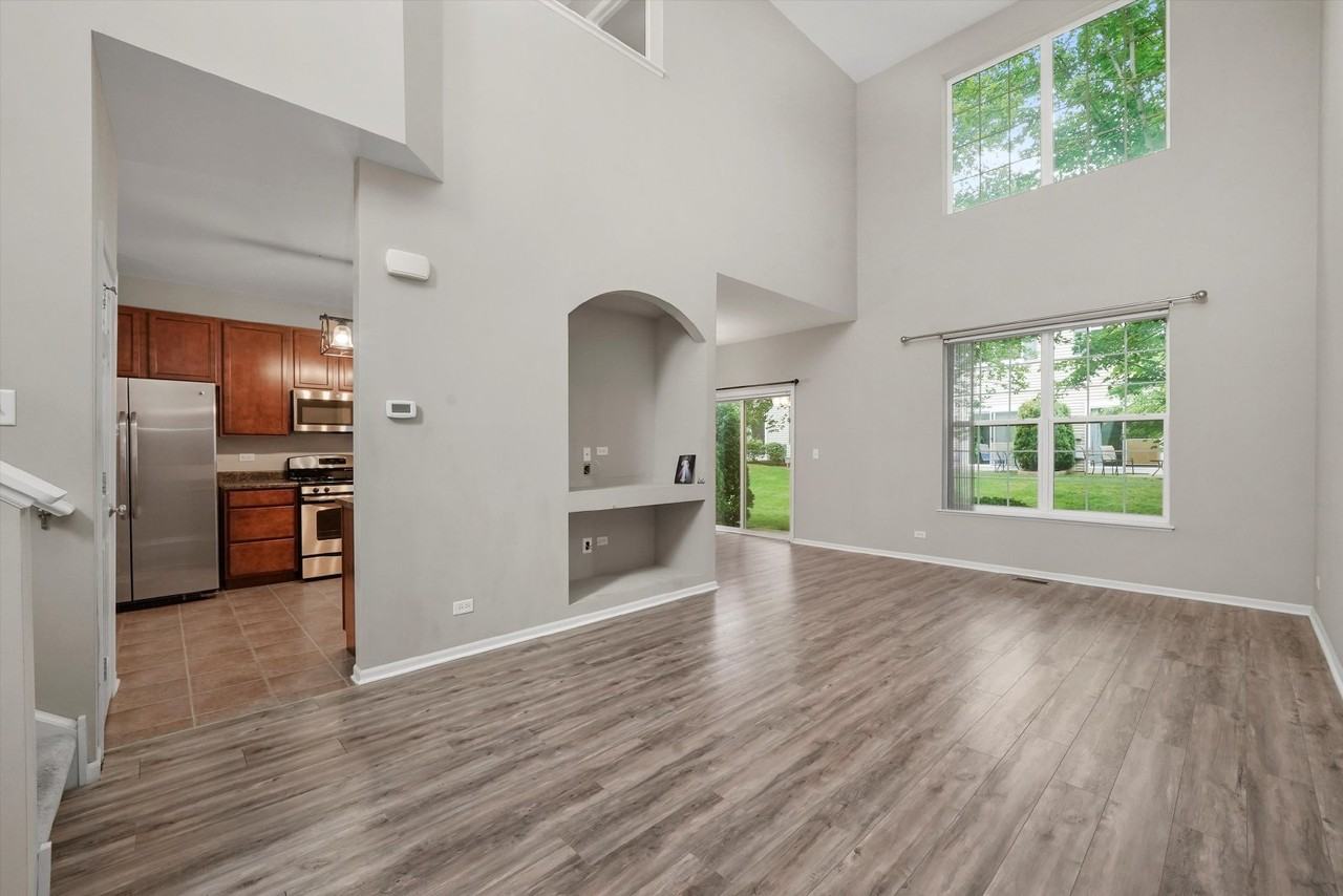 485 S Jade Ln - Photo 7 of 25