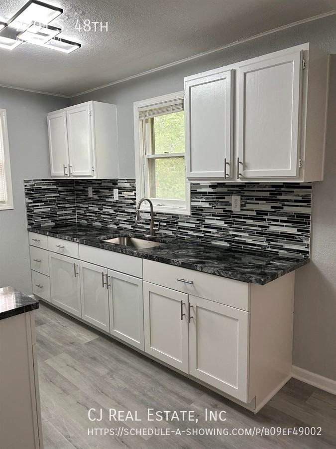 2701 S 48th St - Photo 2 of 11