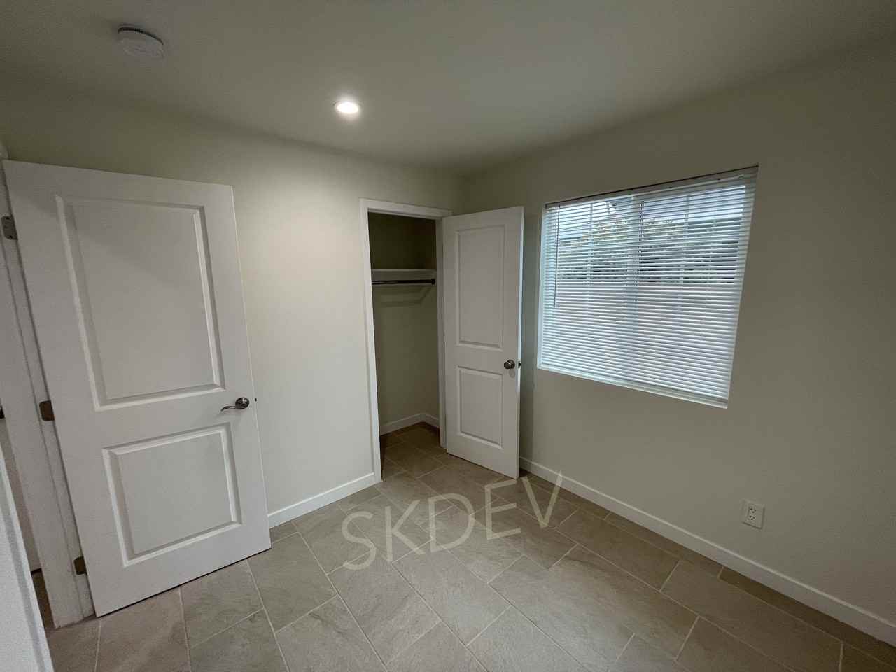 3911 Cedar Ave #NA - Photo 3 of 5