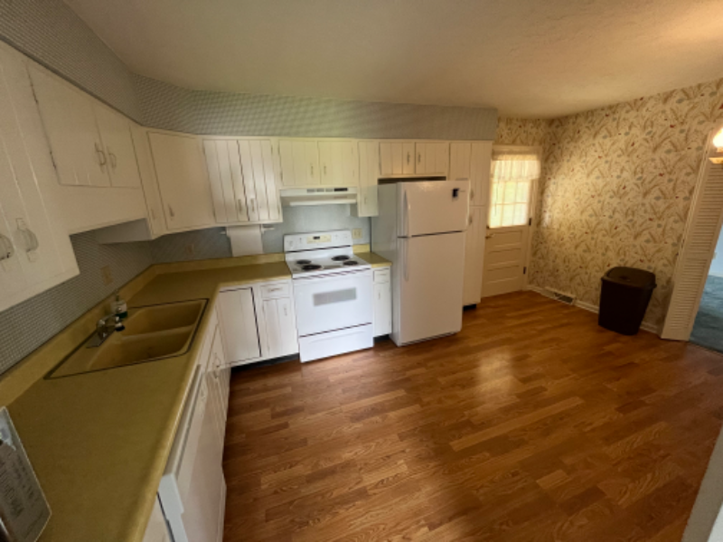 106 College Park - Photo 3 of 16