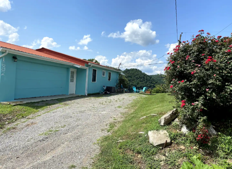 1692 Falling Water Rd - Photo 2 of 12