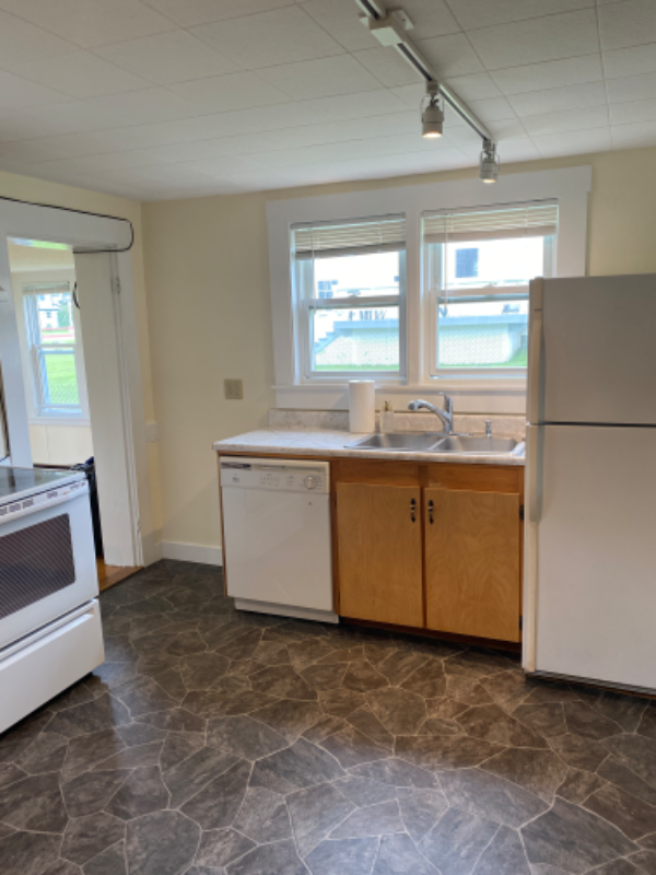 78 Fern St - Photo 2 of 14
