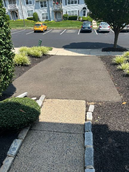 679 Sparrow Ln - Photo 2 of 14