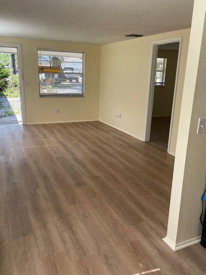 5551 Silver Spur Dr - Photo 3 of 10