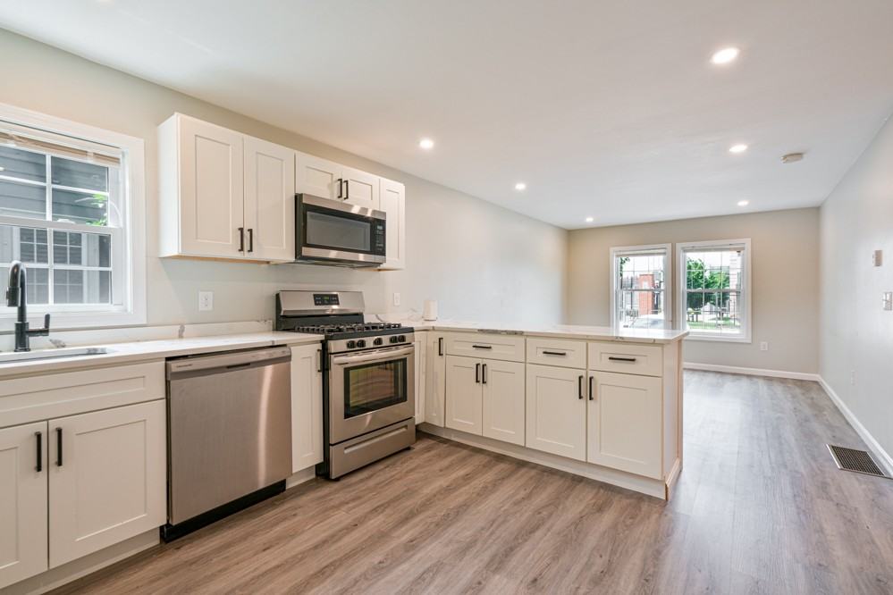 289 Huxley Ave #1 - Photo 3 of 10