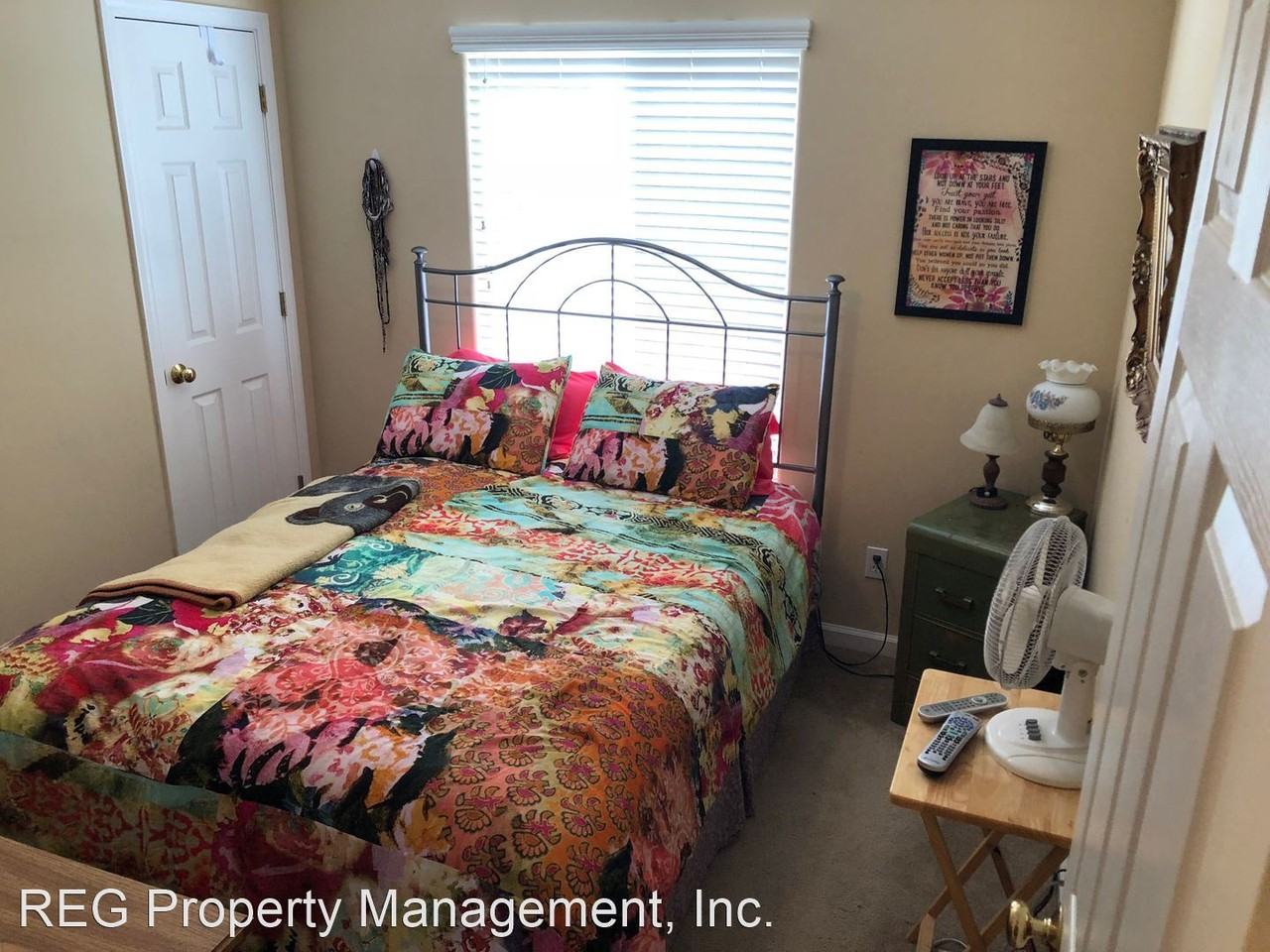 1700 Manhattan Ave - Photo 2 of 17