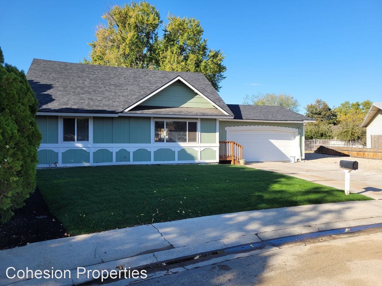 10177 W Canterbury Dr - Photo 2 of 23