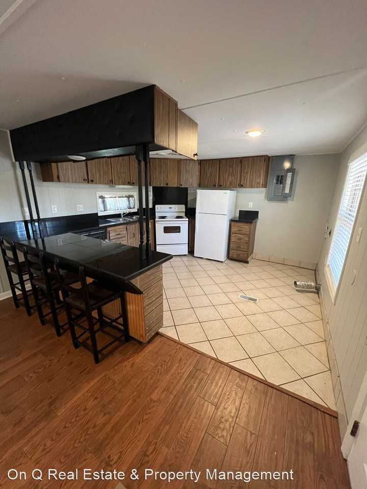 4315 Prospect - Photo 2 of 12